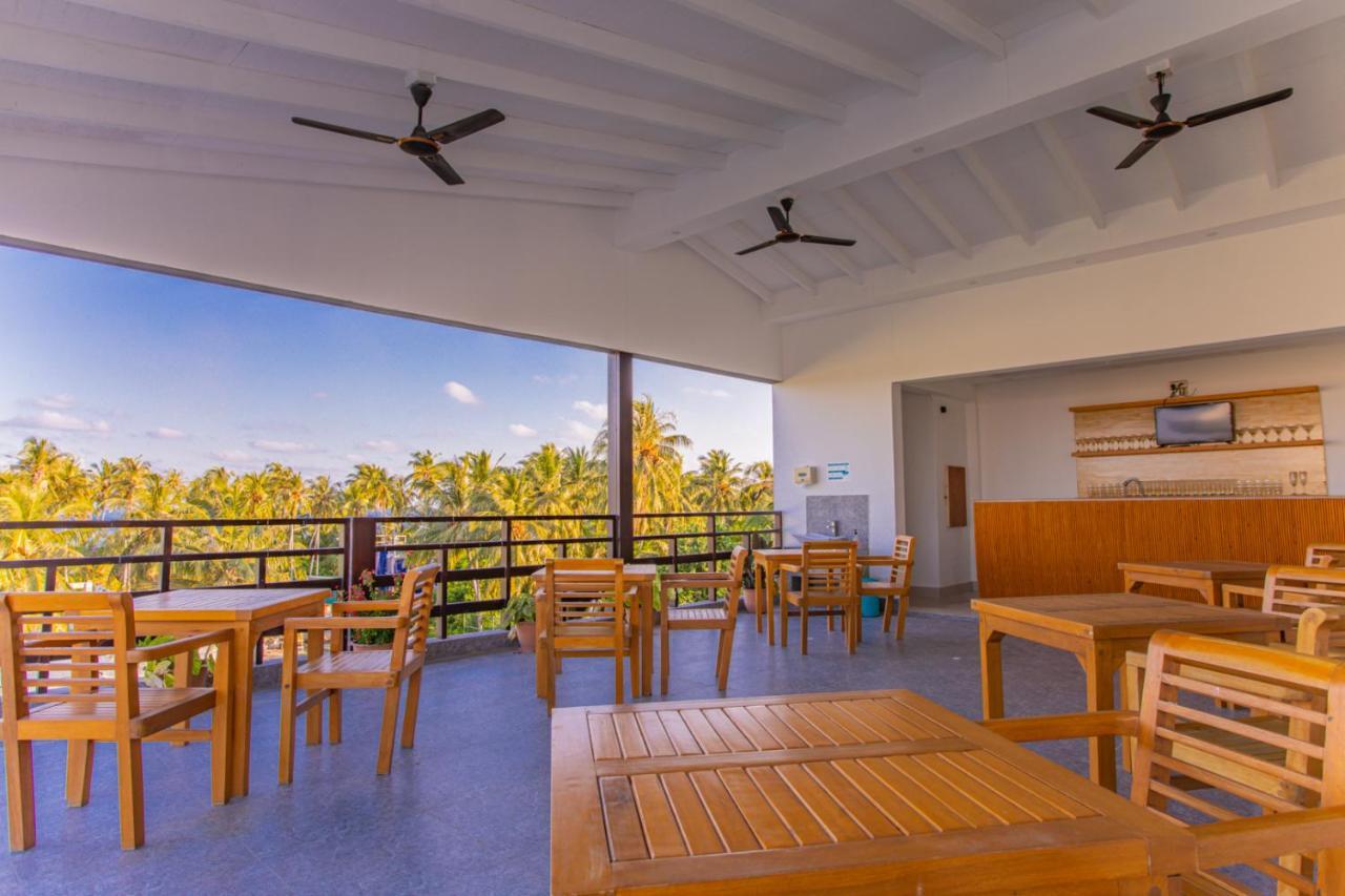 Dhiguveli Breeze Hotel Dhigurah  Exterior photo